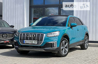 Audi Q2L e-tron  2021