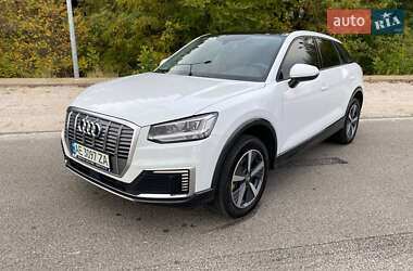 Audi Q2L e-tron  2021