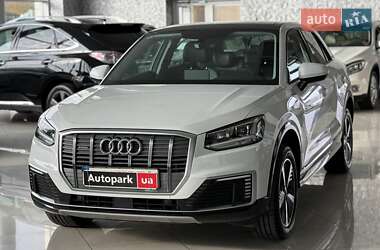 Audi Q2L e-tron 2021