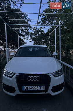 Audi Q3  2012