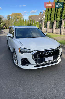 Audi Q3  2021