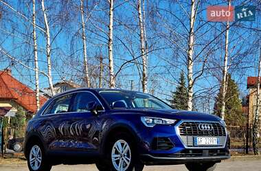 Audi Q3  2021