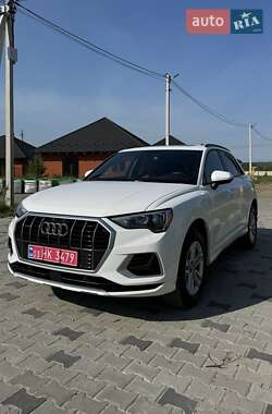 Audi Q3  2021