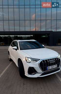 Audi Q3  2021