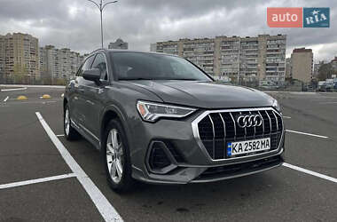 Audi Q3  2021