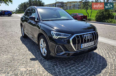 Audi Q3  2021