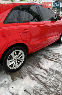 Внедорожник / Кроссовер Audi Q3 2017 в Золочеве