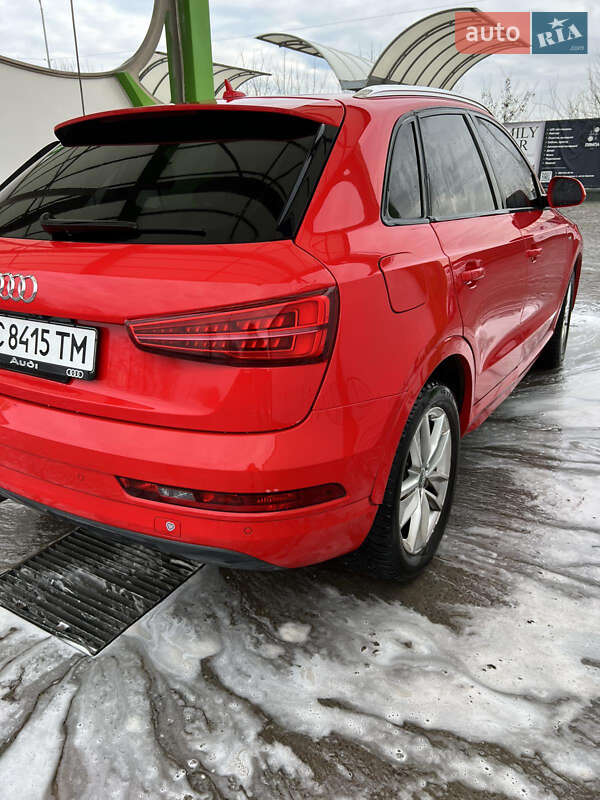 Внедорожник / Кроссовер Audi Q3 2017 в Золочеве