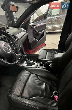 Внедорожник / Кроссовер Audi Q3 2017 в Золочеве