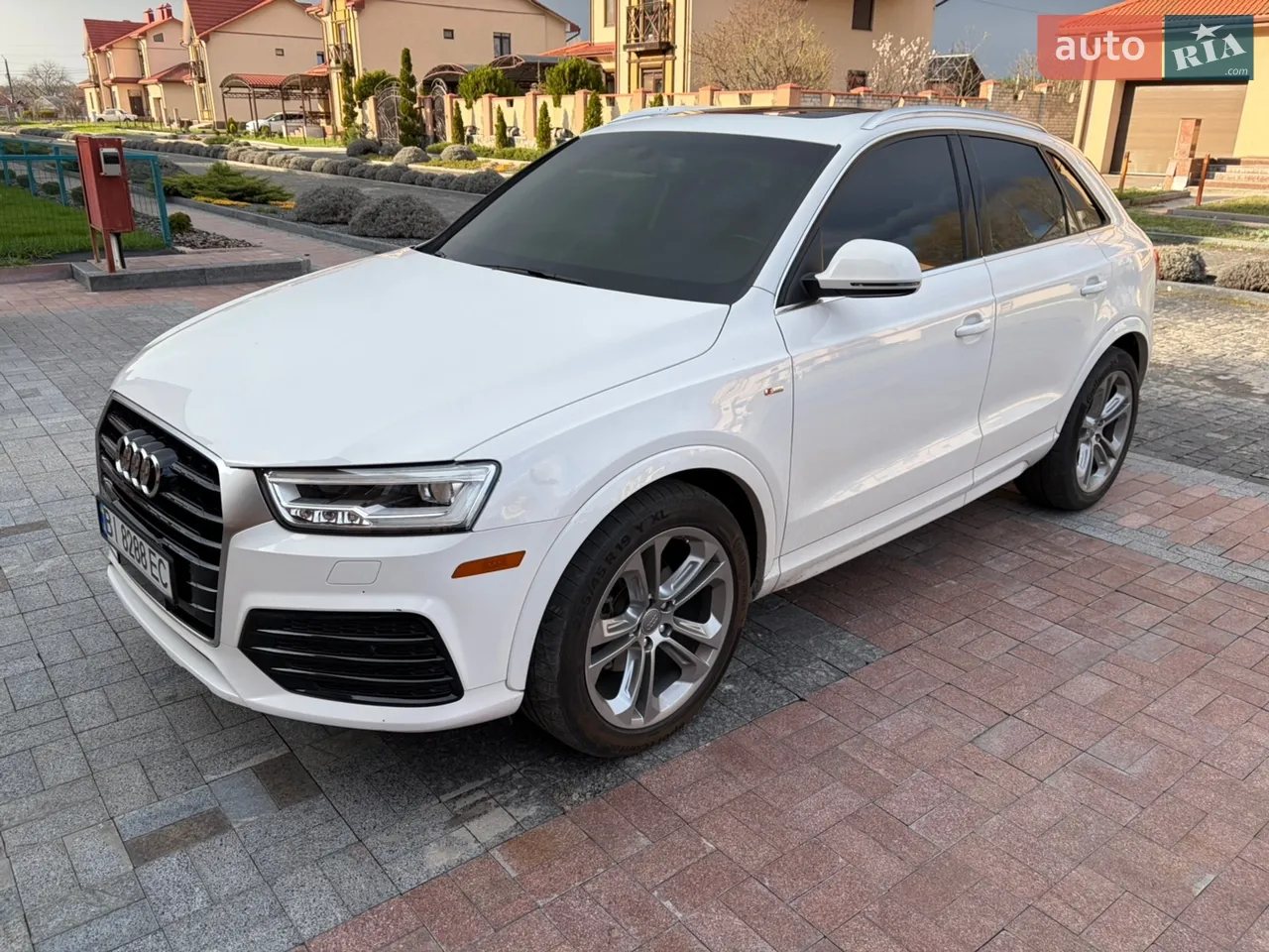 2016 Audi Q3 - фото 1