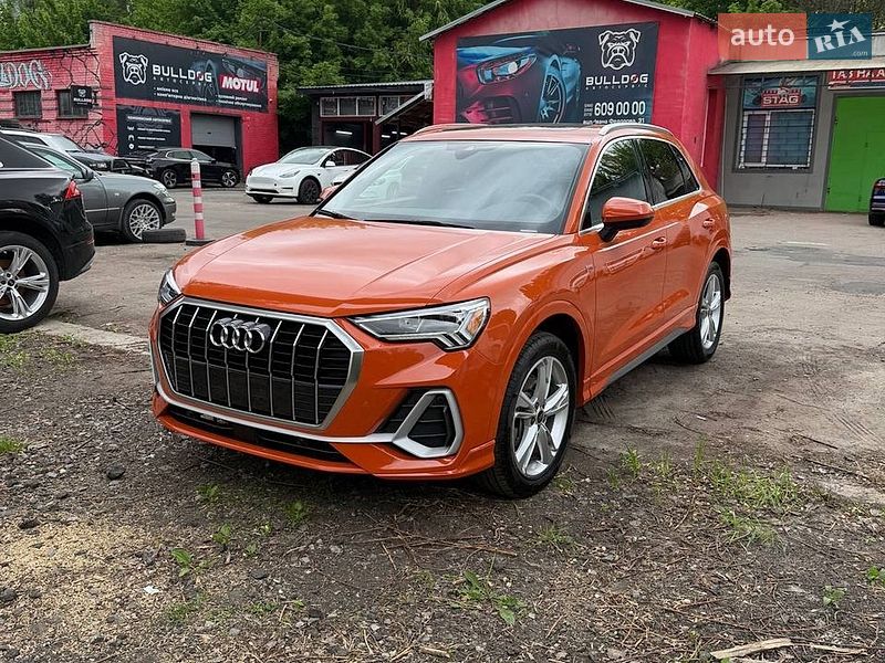 Позашляховик / Кросовер Audi Q3 2022 в Києві
