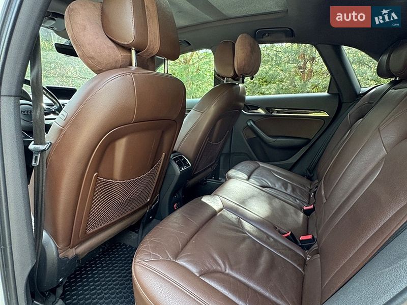 Внедорожник / Кроссовер Audi Q3 2015 в Львове