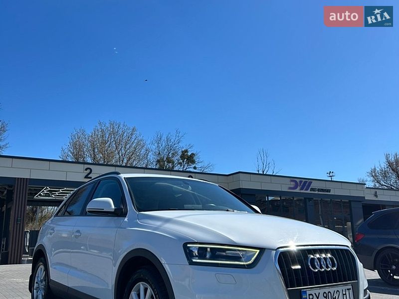 Позашляховик / Кросовер Audi Q3 2012 в Вінниці