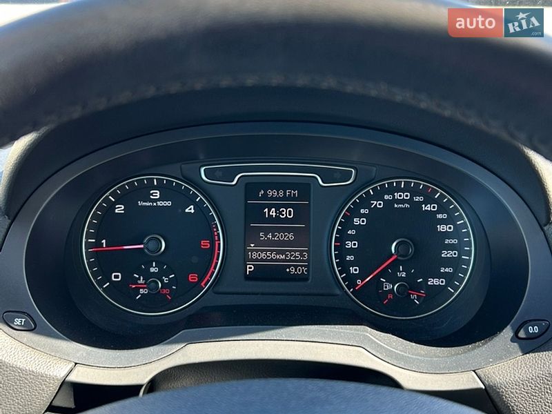 Позашляховик / Кросовер Audi Q3 2012 в Вінниці