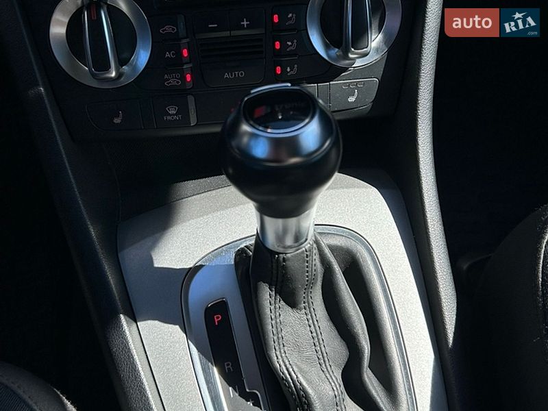 Позашляховик / Кросовер Audi Q3 2012 в Вінниці