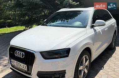 Внедорожник / Кроссовер Audi Q3 2015 в Днепре