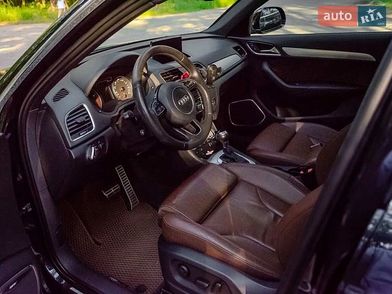 Внедорожник / Кроссовер Audi Q3 2015 в Львове