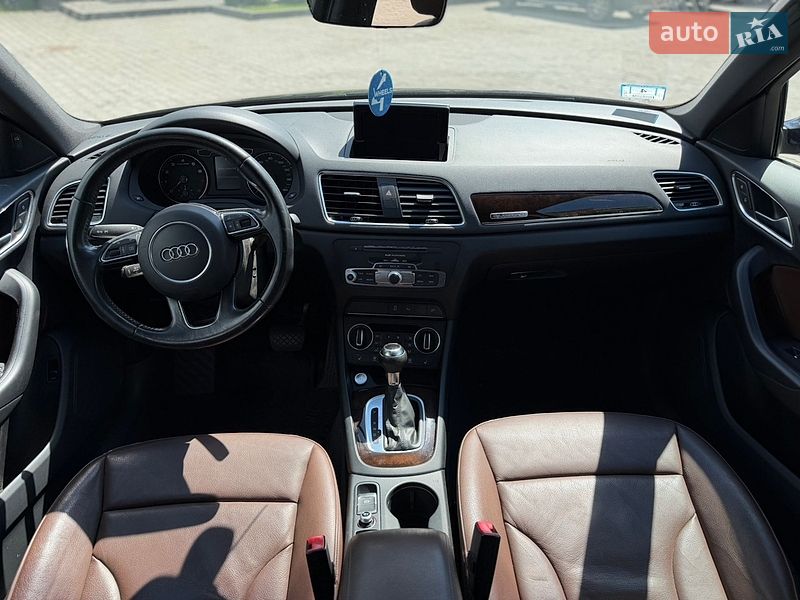 Позашляховик / Кросовер Audi Q3 2017 в Чернівцях
