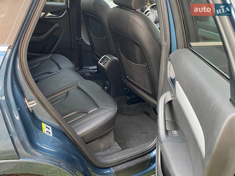 Позашляховик / Кросовер Audi Q3 2015 в Львові