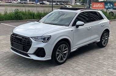 Внедорожник / Кроссовер Audi Q3 2023 в Киеве