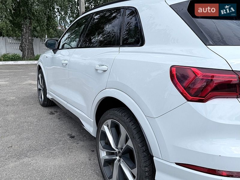 Позашляховик / Кросовер Audi Q3 2020 в Харкові
