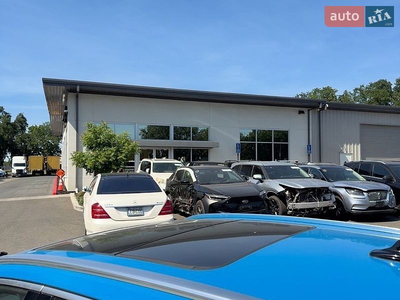 Внедорожник / Кроссовер Audi Q3 2022 в Кривом Роге