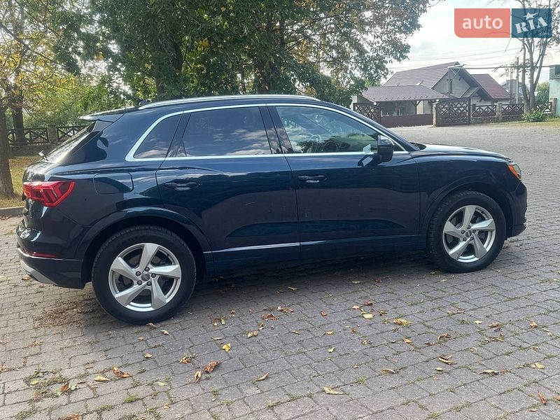 Внедорожник / Кроссовер Audi Q3 2020 в Брошневе-Осаде фото 8 Внедорожник / Кроссовер Audi Q3 2020 в Брошневе-Осаде