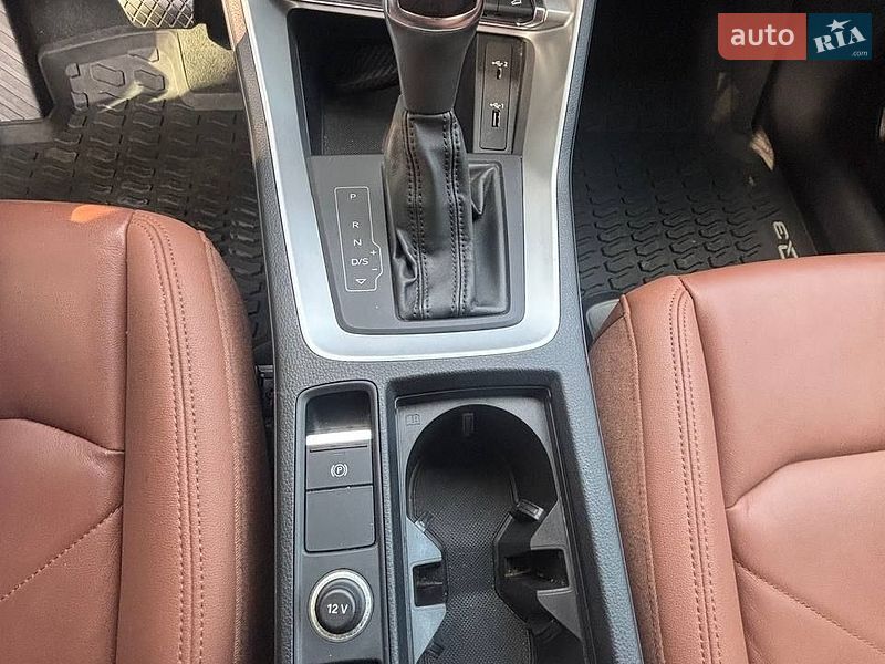 Внедорожник / Кроссовер Audi Q3 2020 в Брошневе-Осаде фото 33 Внедорожник / Кроссовер Audi Q3 2020 в Брошневе-Осаде
