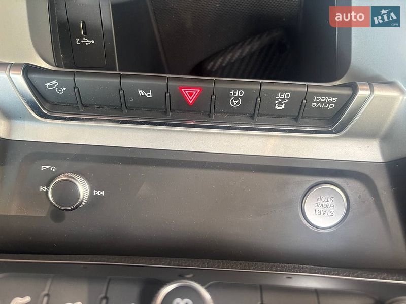 Внедорожник / Кроссовер Audi Q3 2020 в Брошневе-Осаде фото 35 Внедорожник / Кроссовер Audi Q3 2020 в Брошневе-Осаде