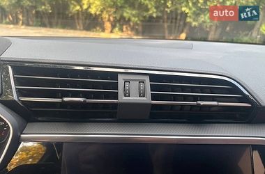 Внедорожник / Кроссовер Audi Q3 2020 в Брошневе-Осаде фото 37 Внедорожник / Кроссовер Audi Q3 2020 в Брошневе-Осаде