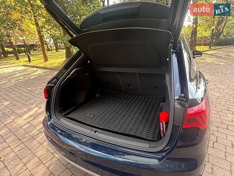 Внедорожник / Кроссовер Audi Q3 2020 в Брошневе-Осаде фото 42 Внедорожник / Кроссовер Audi Q3 2020 в Брошневе-Осаде