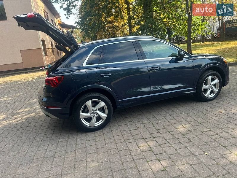 Внедорожник / Кроссовер Audi Q3 2020 в Брошневе-Осаде фото 43 Внедорожник / Кроссовер Audi Q3 2020 в Брошневе-Осаде