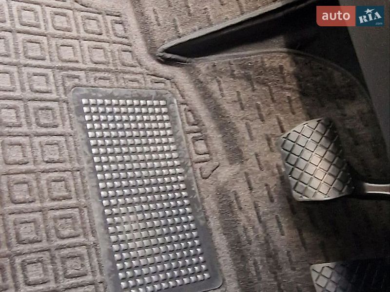 Внедорожник / Кроссовер Audi Q3 2021 в Львове