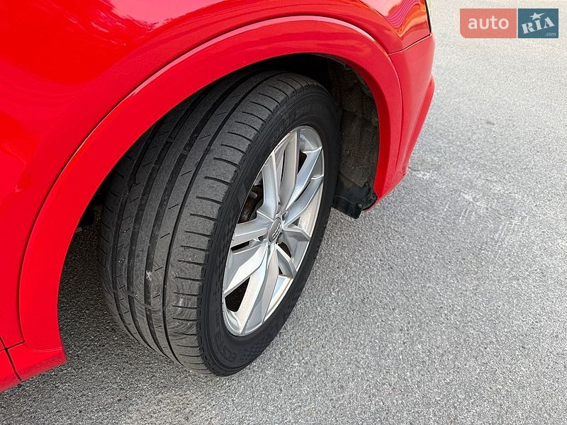 Позашляховик / Кросовер Audi Q3 2017 в Харкові