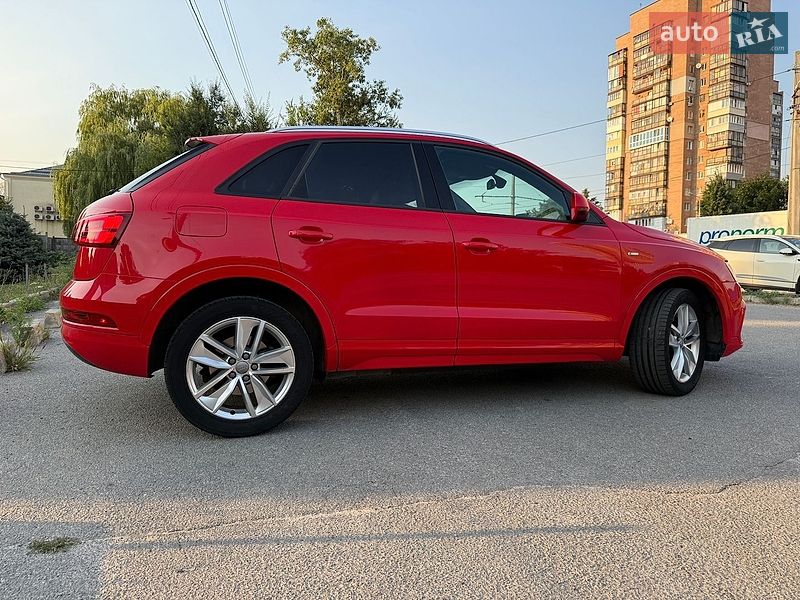 Позашляховик / Кросовер Audi Q3 2017 в Харкові