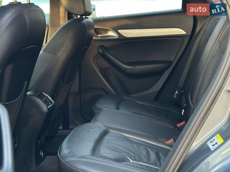 Позашляховик / Кросовер Audi Q3 2016 в Тернополі