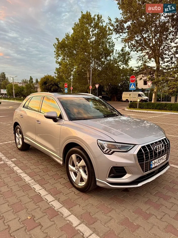 2019 Audi Q3 - фото 1