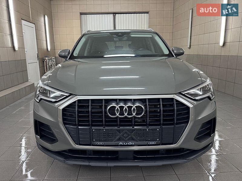 Внедорожник / Кроссовер Audi Q3 2022 в Умани