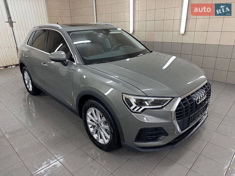 Внедорожник / Кроссовер Audi Q3 2022 в Умани