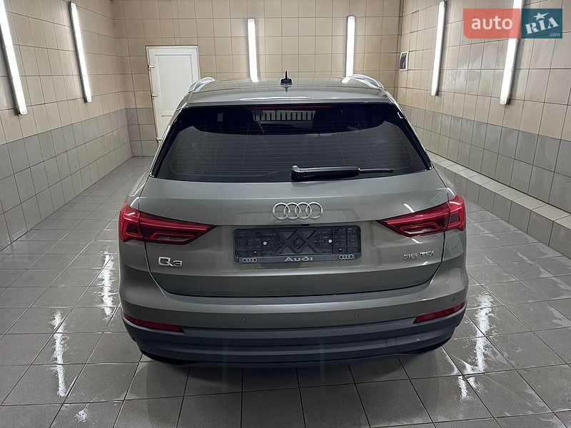 Внедорожник / Кроссовер Audi Q3 2022 в Умани