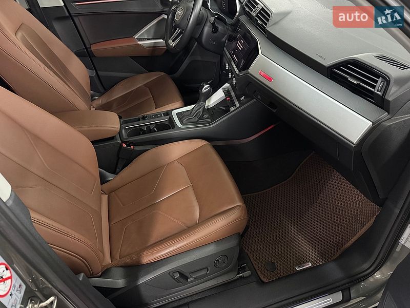 Внедорожник / Кроссовер Audi Q3 2022 в Умани