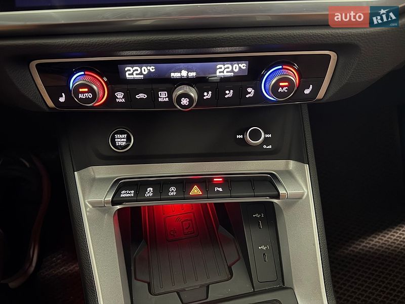 Внедорожник / Кроссовер Audi Q3 2022 в Умани
