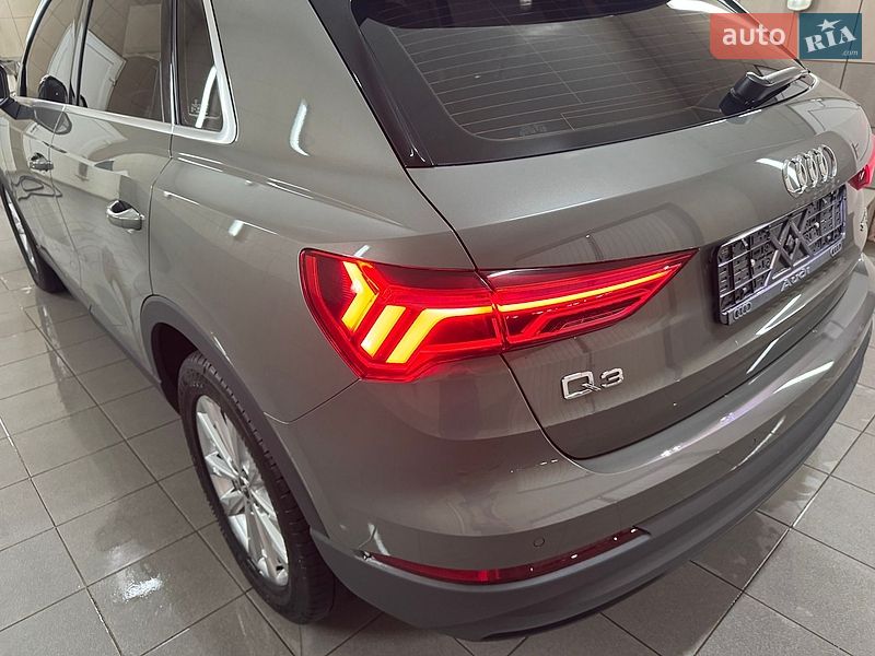 Внедорожник / Кроссовер Audi Q3 2022 в Умани