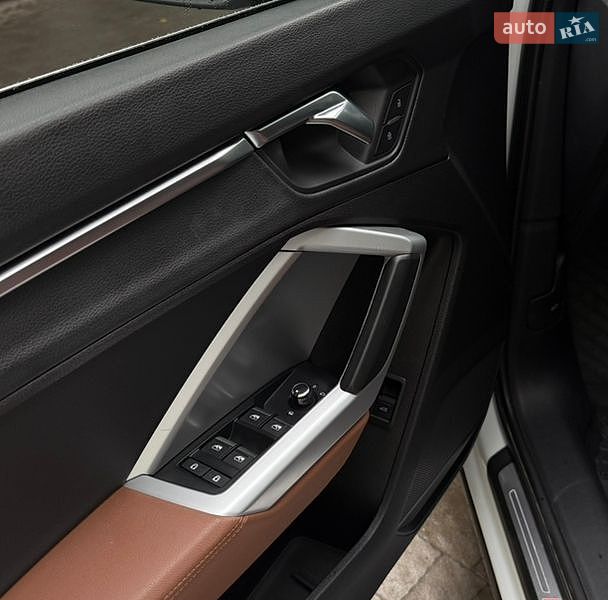 Внедорожник / Кроссовер Audi Q3 2019 в Львове фото 48 Внедорожник / Кроссовер Audi Q3 2019 в Львове