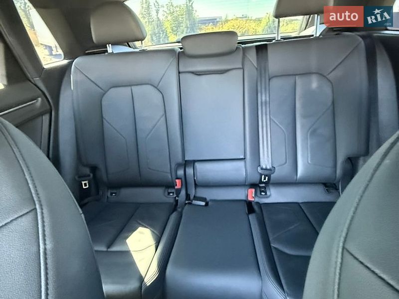 Внедорожник / Кроссовер Audi Q3 2020 в Львове