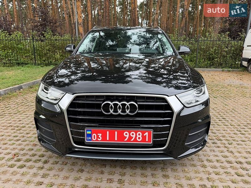 Внедорожник / Кроссовер Audi Q3 2017 в Киеве
