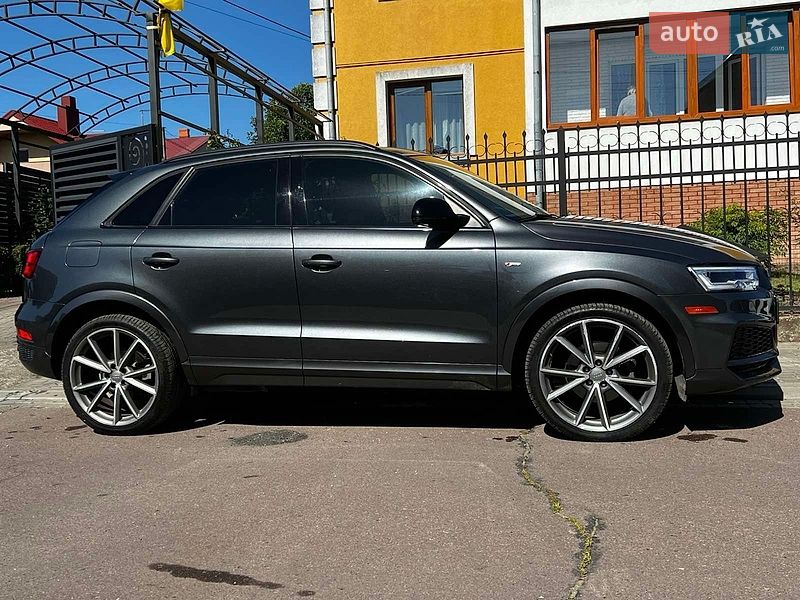 Внедорожник / Кроссовер Audi Q3 2017 в Луцке