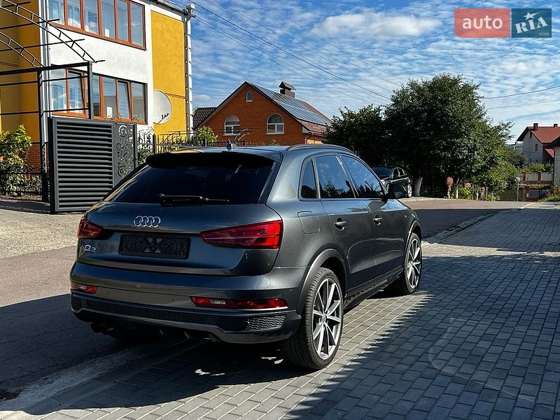 Внедорожник / Кроссовер Audi Q3 2017 в Луцке