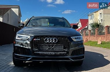 Внедорожник / Кроссовер Audi Q3 2017 в Луцке