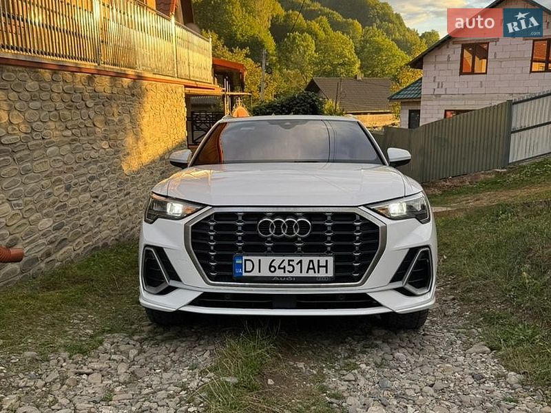 Позашляховик / Кросовер Audi Q3 2019 в Тячеві Позашляховик / Кросовер Audi Q3 2019 в Тячеві